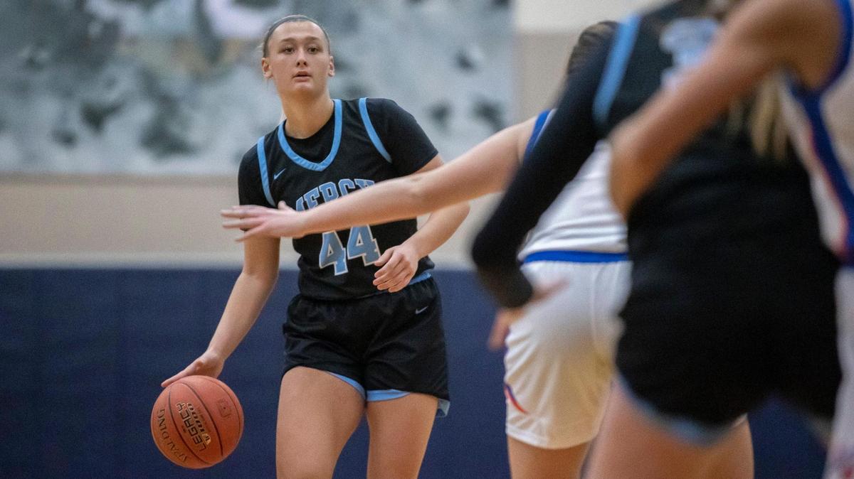 Leah Macy of Mercy Academy in Louisville is the No. 11 prospect in the class of 2025 and holds more than 25 Division I scholarship offers.