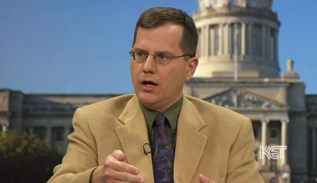 Herald-Leader reporter John Cheves discusses the week’s news on the set of KET’s “Comment on Kentucky.”