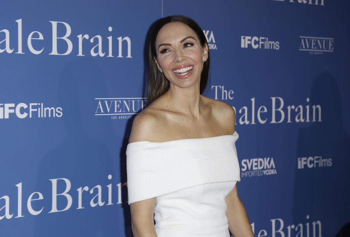 Director/writer/actress Whitney Cummings will perform at Comedy Off Broadway this weekend. In this file photo she arrives at the Los Angeles premiere of “The Female Brain” in 2018.
