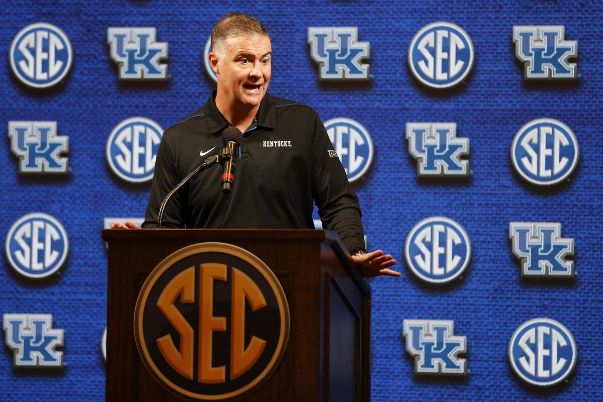 Kentucky head coach Matthew Mitchell, during SEC Media Day on Thursday, said of senior Jaida Roper: “You’d never know she is the smallest person on the team. She has a lot of confidence.”