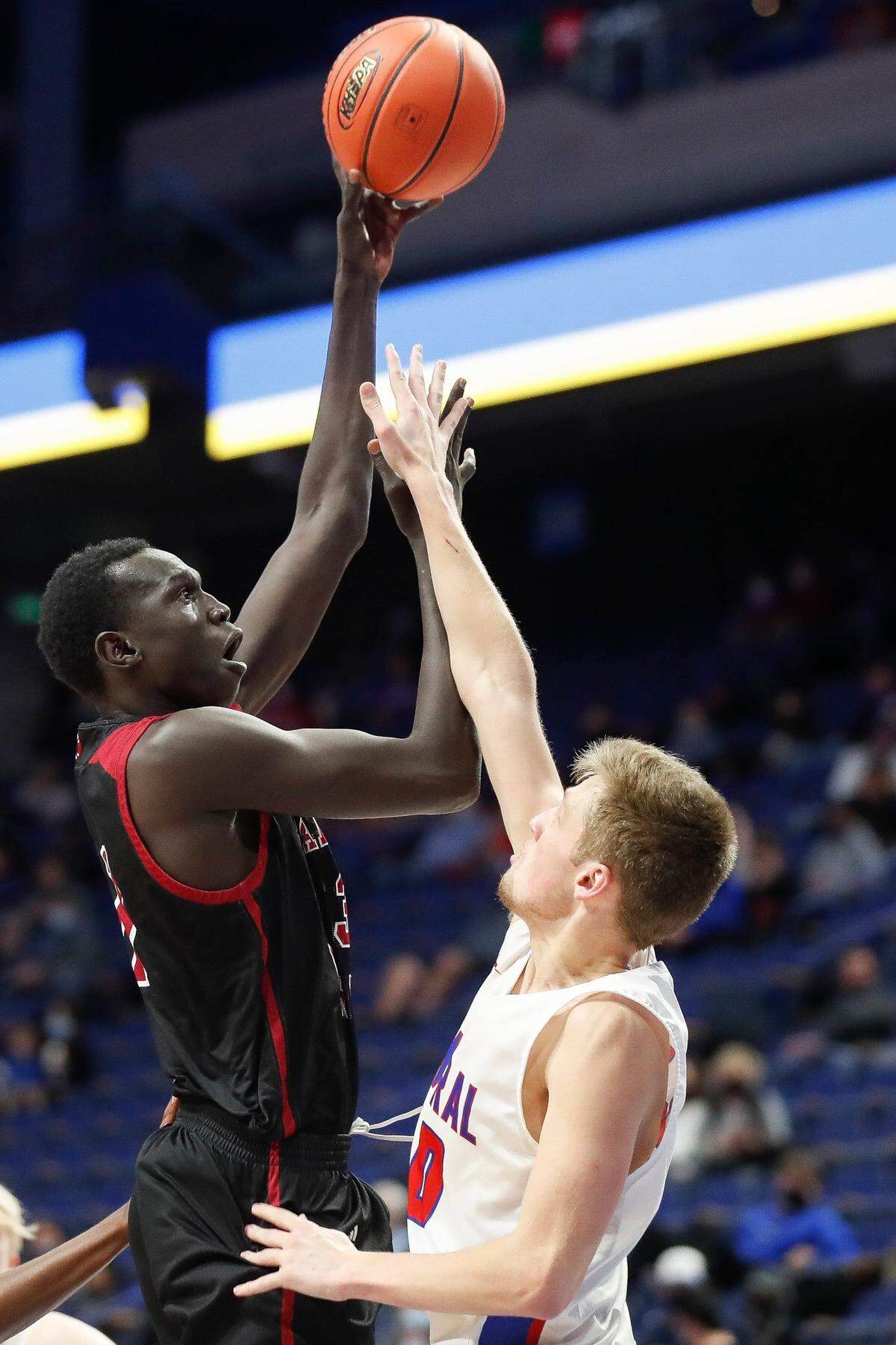 Ballard’s 6-foot-9 Maker Bar, left, averaged 14.9 points and 10.9 rebounds per game last season.