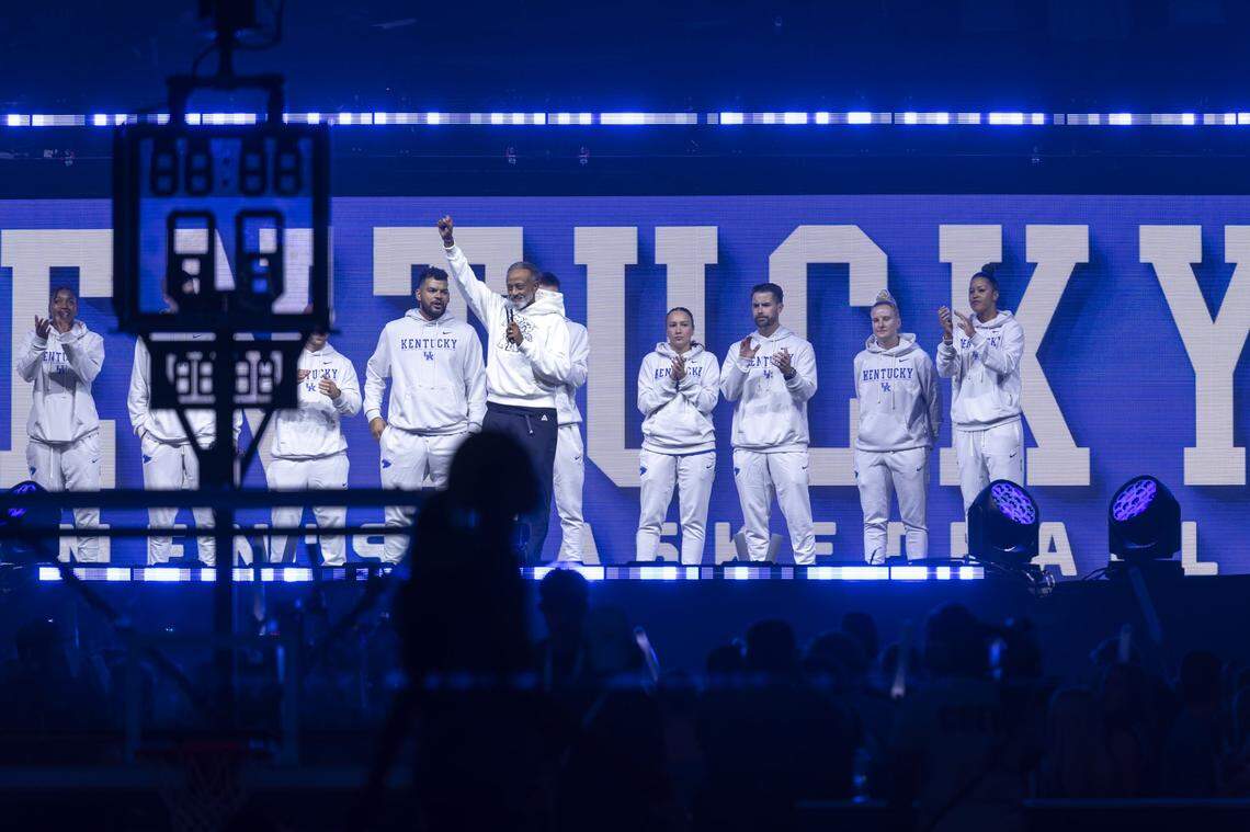 Kenny Brooks and his coaching staff signed the fourth-ranked class in the 2026 recruiting cycle, a trio of top-25 recruits.