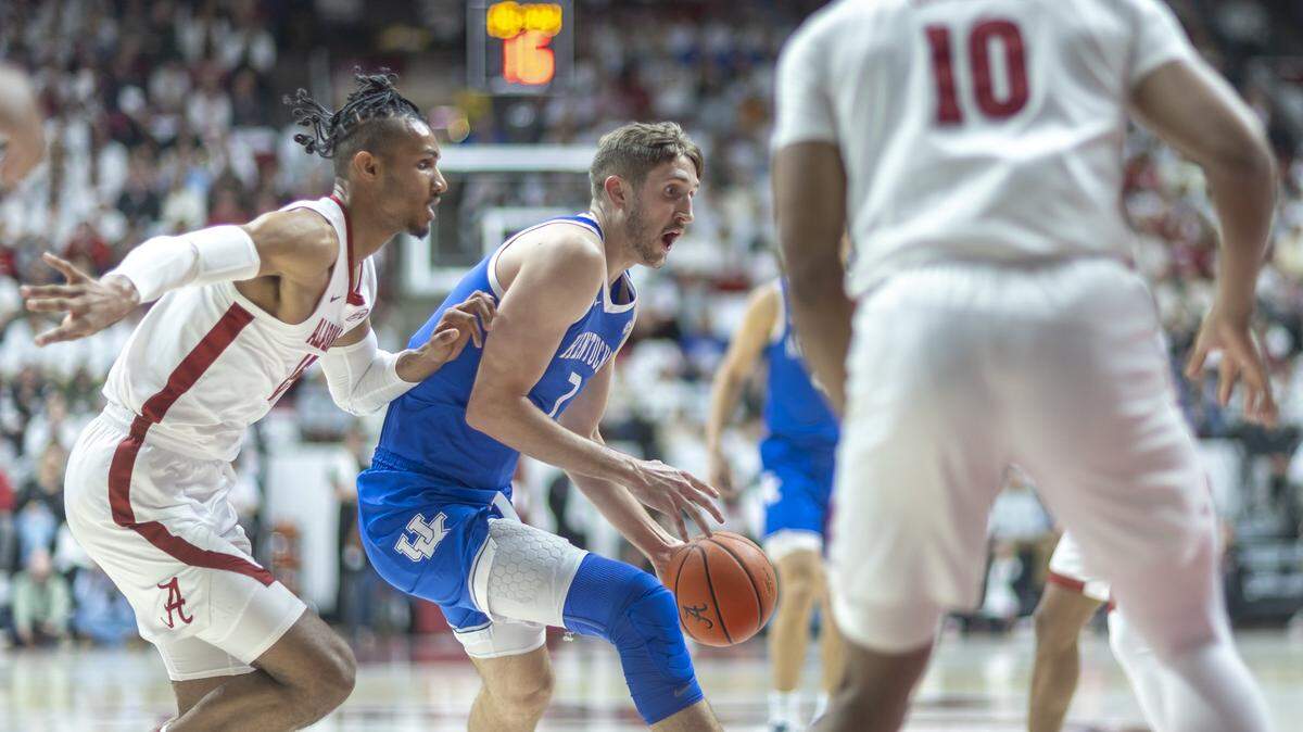 Kentucky basketball had its chances at No. 4 Alabama, but the Cats fell short of the upset