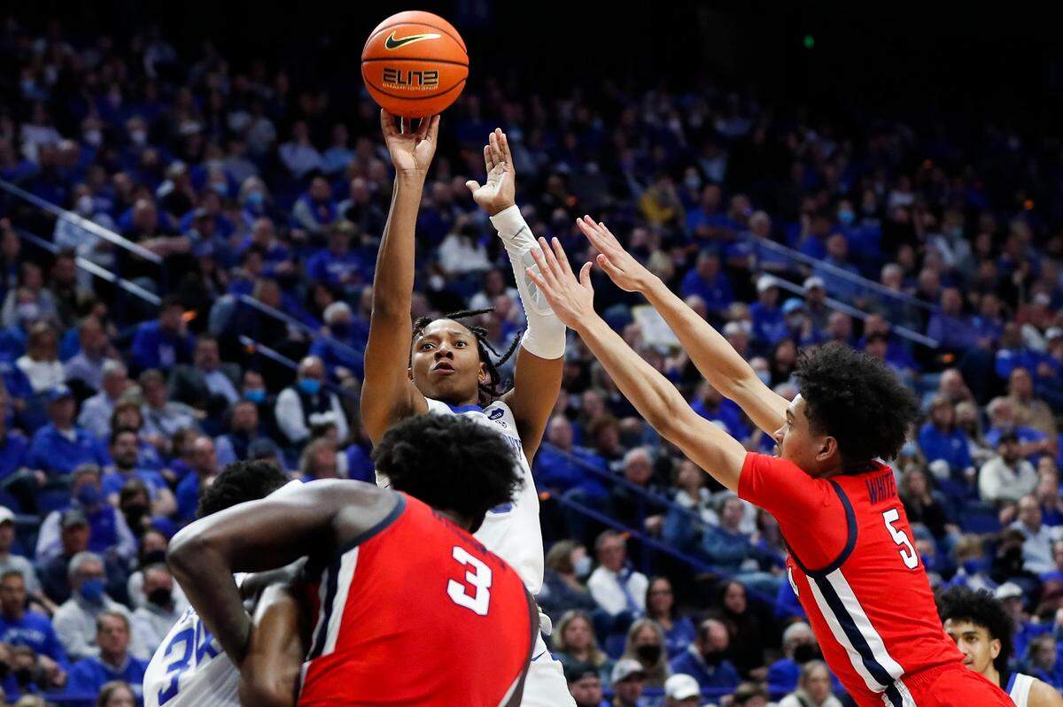 Kentucky Wildcats guard TyTy Washington (3) shoots the ball over Mississippi Rebels guard James White (5) during the game at Rupp Arena in Lexington, Ky., Tuesday, March 1, 2022.