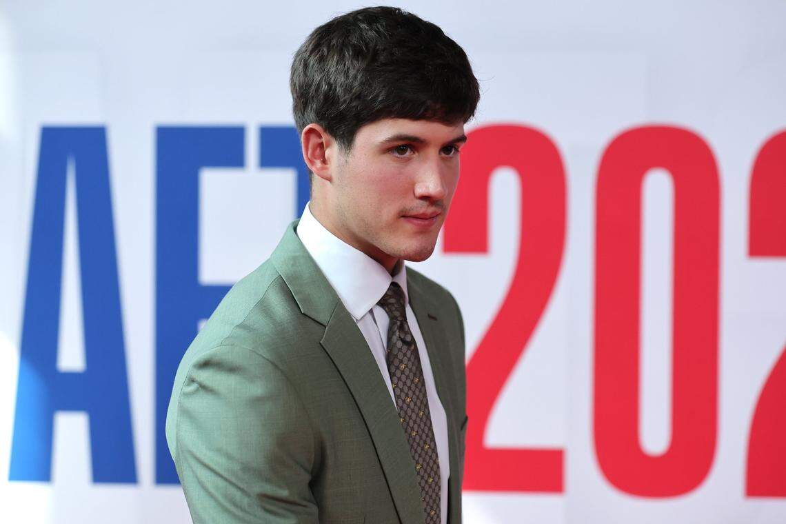 Jun 26, 2024; Brooklyn, NY, USA; Reed Sheppard arrives for the first round of the 2024 NBA Draft at Barclays Center. Mandatory Credit: Brad Penner-USA TODAY Sports