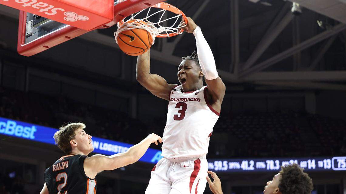 How No. 12 Kentucky matches up against Arkansas — with a game prediction