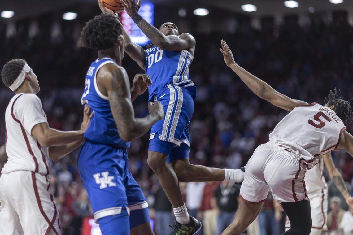 Kentucky guard Otega Oweh (00) scored a basket with 6.1 seconds left to give the Wildcats an 83-82 win over Oweh’s former team, Oklahoma, last season in Norman. The same two teams played in the SEC Tournament and Oweh again hit a game winner to defeat the Sooners, scoring on a baseline jumper with 0.5 of a second left for an 85-84 victory.