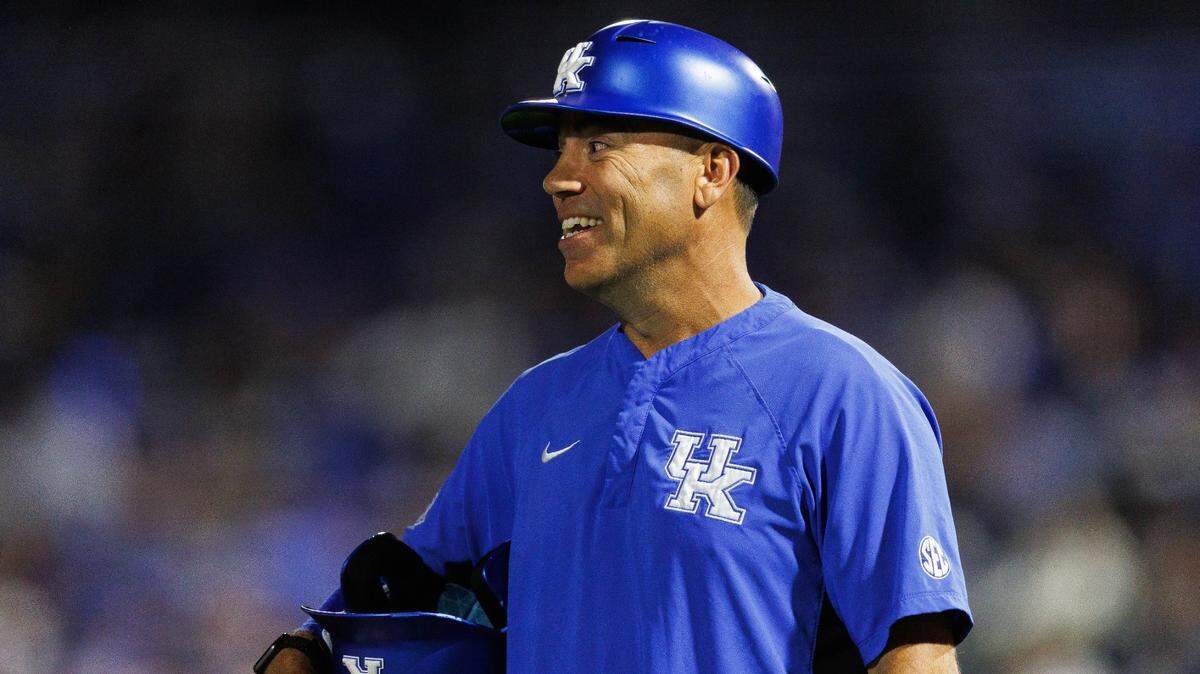 Top 10: Nick Mingione edges Travis Perry for second in Kentucky Sports Figure award voting