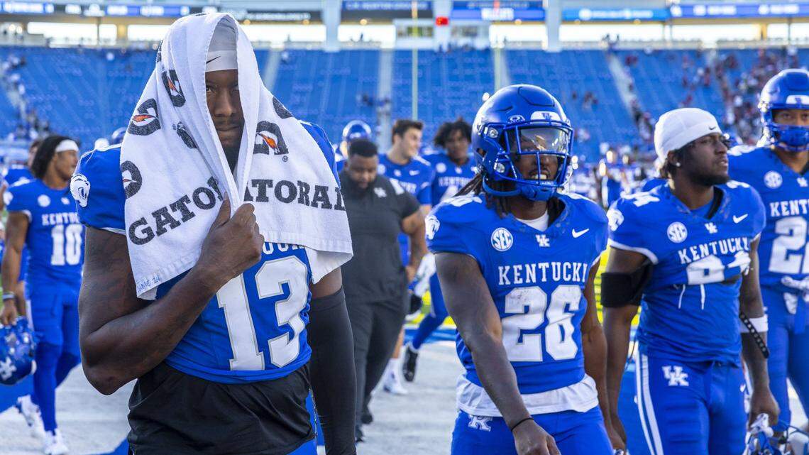 Mark Stoops: UK football’s response to adversity in South Carolina loss ‘not acceptable’