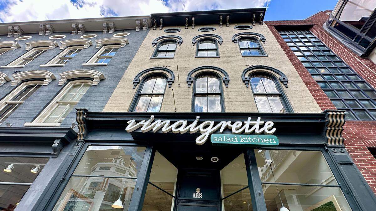 Vinaigrette Salad Kitchen on North Broadway in The Square has closed permanently after nearly 10 years. This was the second location of the Lexington-based soup and salad chain.