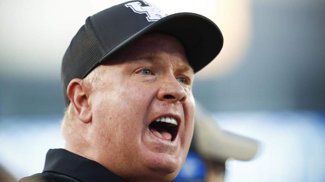 Mark Stoops after Kentucky’s loss to Florida: ‘It should hurt and it’s going to hurt.’