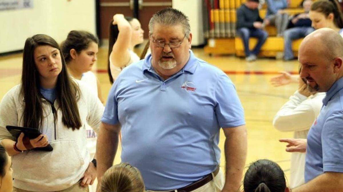 Sheldon Clark High School girls’ basketball head coach Tim Rice died in a car crash Tuesday morning, according to Kentucky State Police.