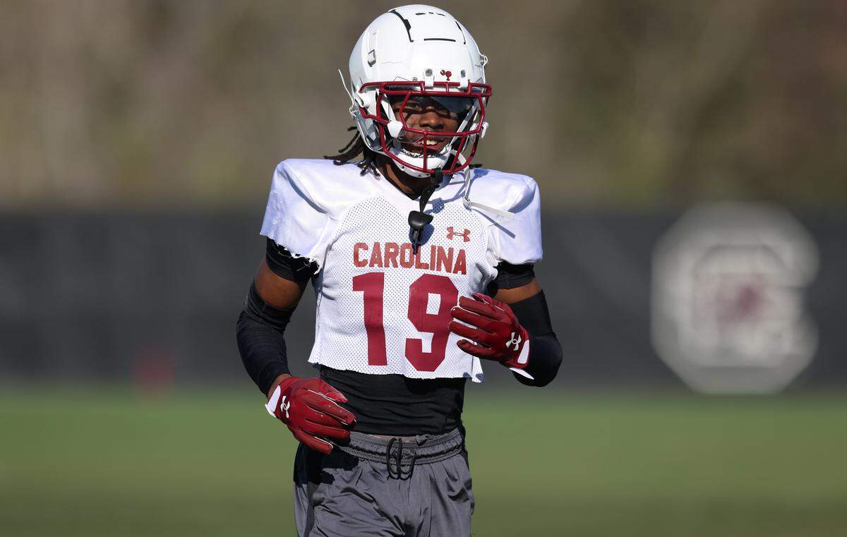 South Carolina wide receiver Vandrevius Jacobs (19) leads the Gamecocks in receptions (13), receiving yards (215) and receiving TDs (two).&nbsp;