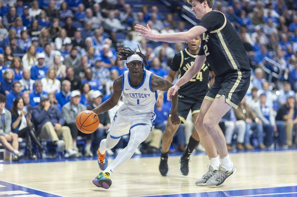 Kentucky basketball guard Denzel Aberdeen (1) won’t play in UK’s exhibition game against Georgetown University.