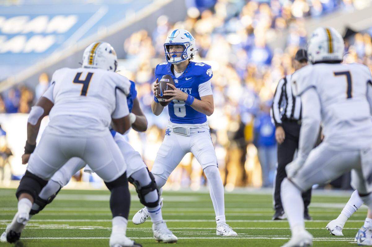 In Kentucky’s 48-6 win over Murray State last week, true freshman quarterback Cutter Boley (8) played the entire second half and completed 10 of 14 passes for 130 yards and two touchdowns and ran twice for 21 yards.