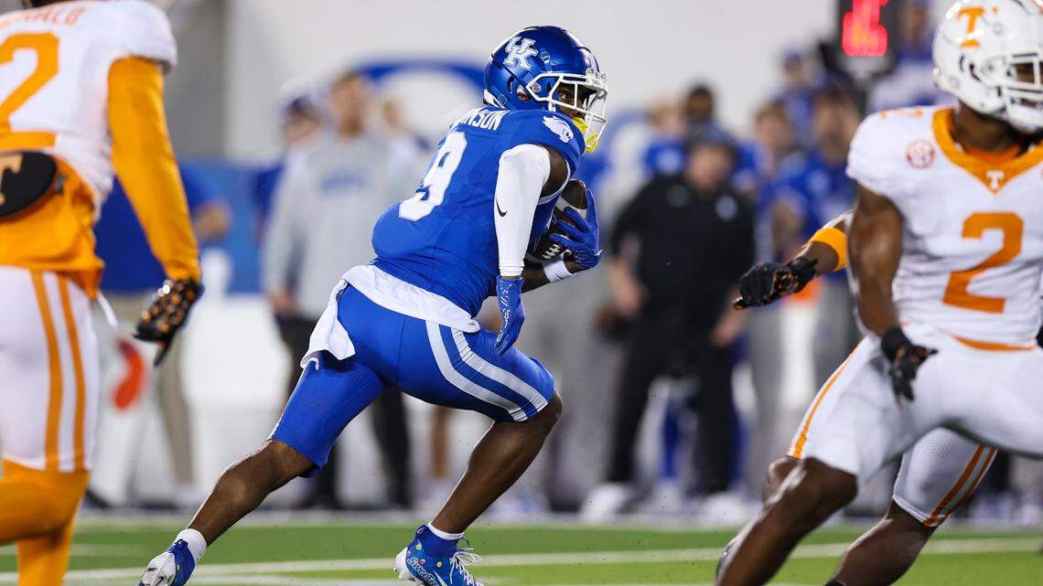 SEC college football final: Tennessee 33, Kentucky 27