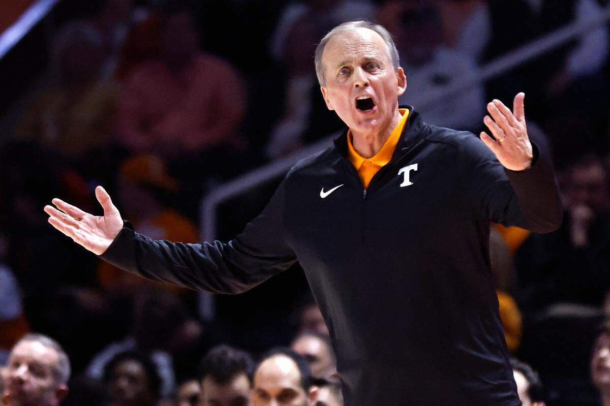 Tennessee head coach Rick Barnes yells to his players during the second half of an NCAA college basketball game against Vanderbilt, Saturday, Feb. 12, 2022, in Knoxville, Tenn. (AP Photo/Wade Payne)