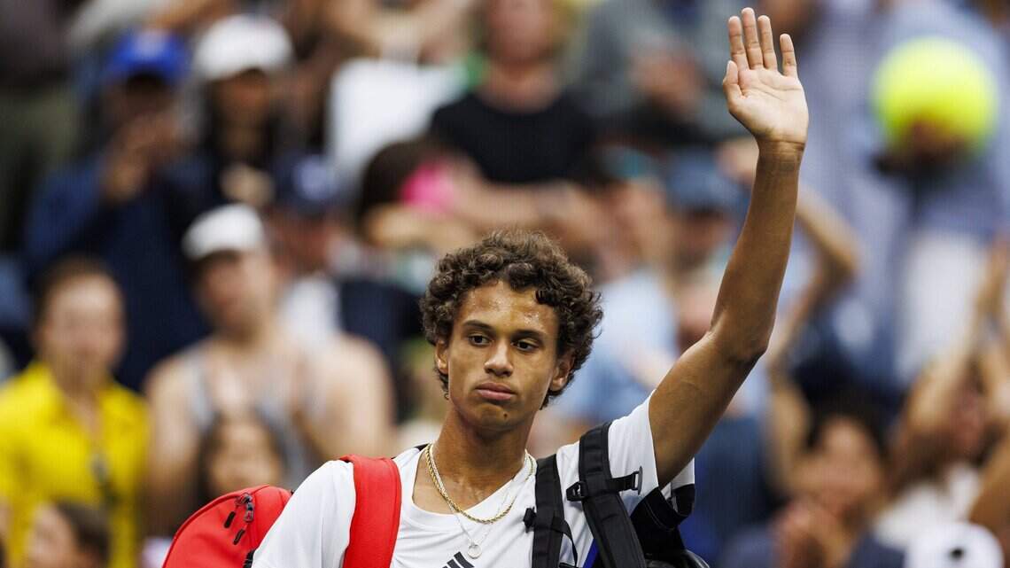 Former Kentucky tennis All-American pulls first-round upset at French Open