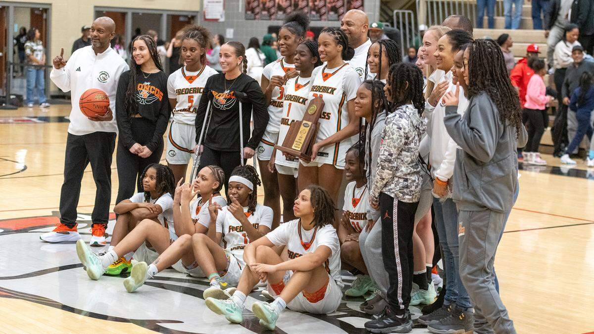 ‘We wanted to do this for Kate.’ Douglass enters Sweet 16 without its only senior