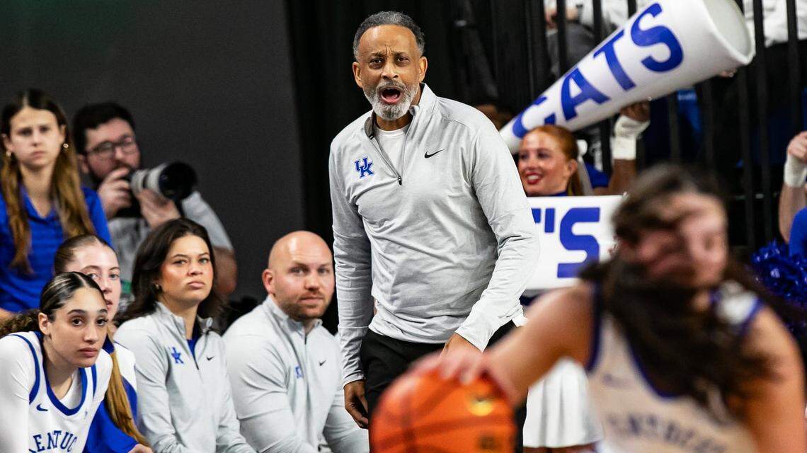 Kenny Brooks gives directions to his team during Kentucky’s game against Alabama on Jan. 30 at Memorial Coliseum.