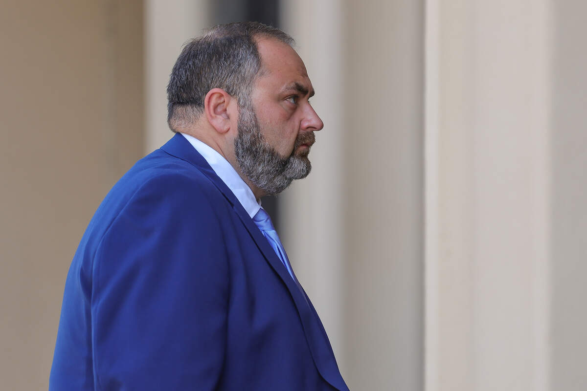 Lawsuits filed in New York show Tim Robinson and Addiction Recovery Care are being sued for a total of $32M across several creditor companies. Robinson has been indicted in federal court on charges of fraud and money laundering.