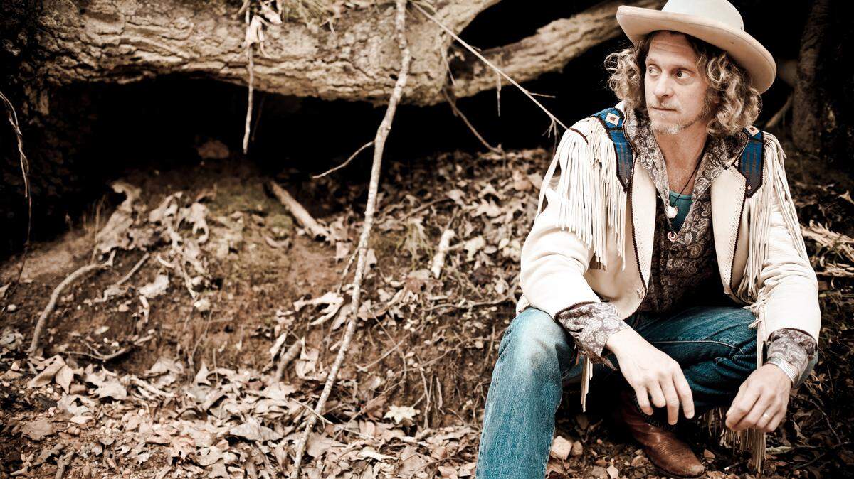 Mississippi-bred guitarist and singer Jimbo Mathus will perform at WoodSongs on Monday.