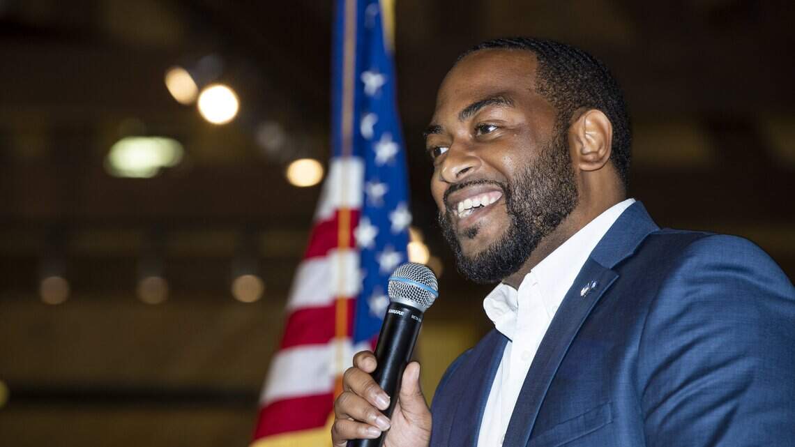 Charles Booker kandidiert erneut für den US-Senat und setzt dabei auf sein ...