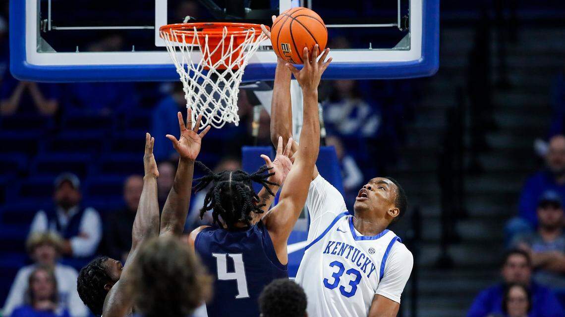 Kentucky men’s basketball sophomore Ugonna Onyenso makes season debut against North Carolina