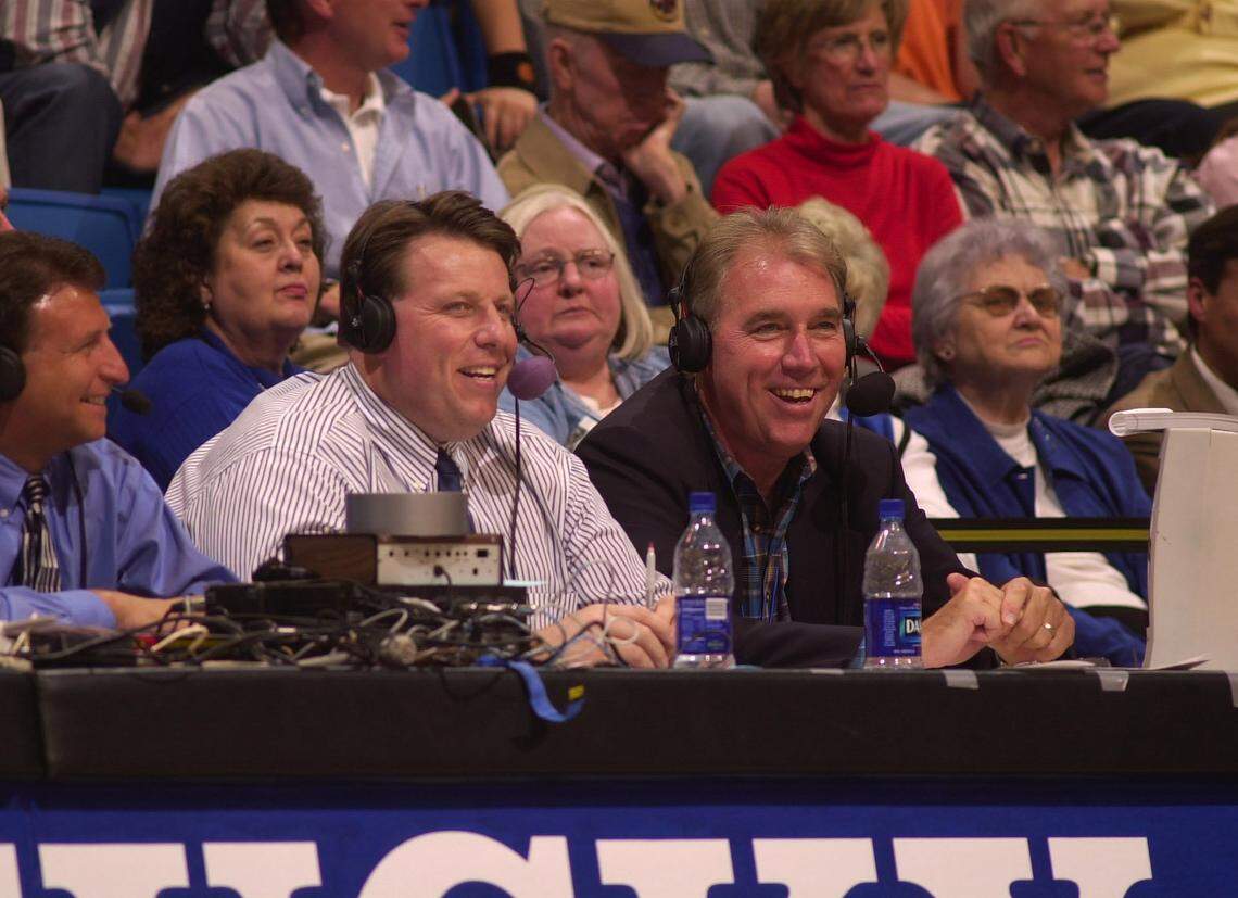 Tom Leach and Mike Pratt teamed up on UK basketball radio broadcasts from 2001-2022.