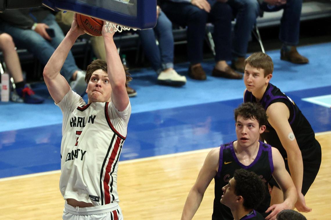 Trent Noah (2) led Harlan County’s rally from 16 points behind in the third quarter by scoring the fourth-most points ever in a Boys’ Sweet 16 game.