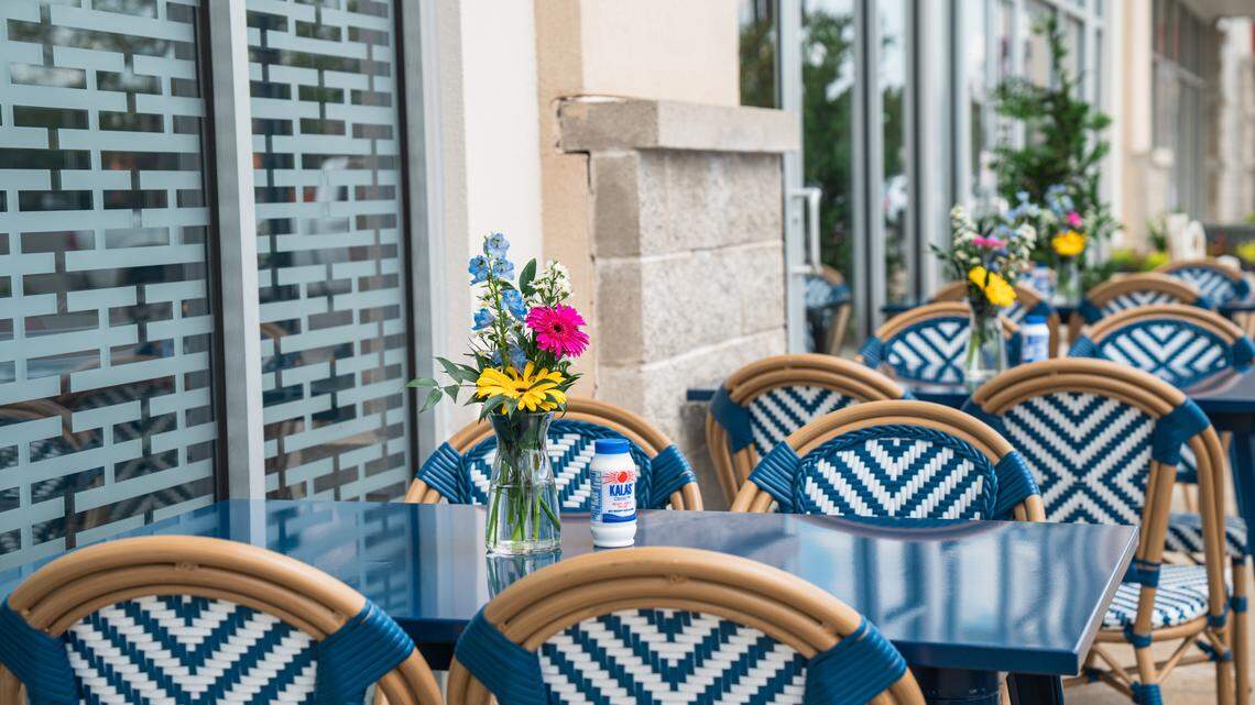 Athenian Grill has opened a new location near Fayette Mall off Nicholasville Road at 3801 Mall Rd. Suite 120. It’s open for lunch and dinner with the same menu, plus more hearty items.