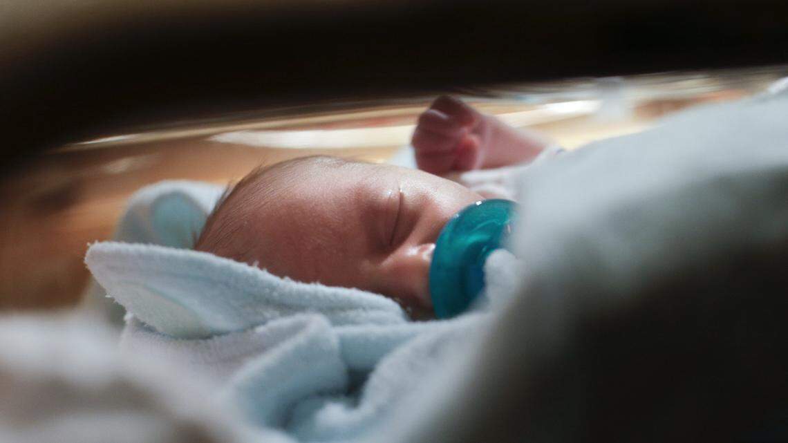 15 day old baby, Sheena, who suffers from neonatal abstinence syndrome in treatment at the UK Childrens hospital on Tuesday September 17, 2014 in Lexington, Ky. Photo by Mark Cornelison | Staff