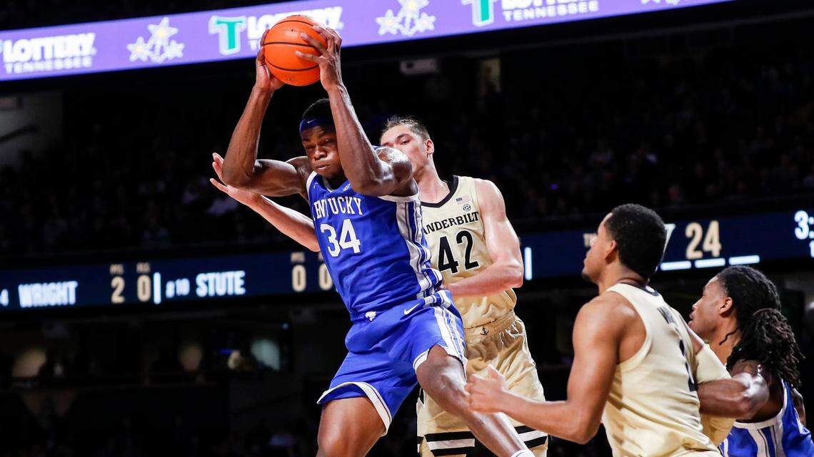 Oscar Tshiebwe is a legendary rebounder. How opponents have tried, and failed, to stop him.