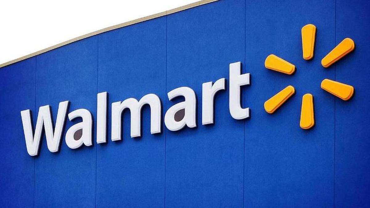 Walmart gave its Kentucky employees $4.45 million in bonuses last week. The bonuses were one-time payments of up to $1,000 announced in January after Republican tax cuts were passed that saved the company money.