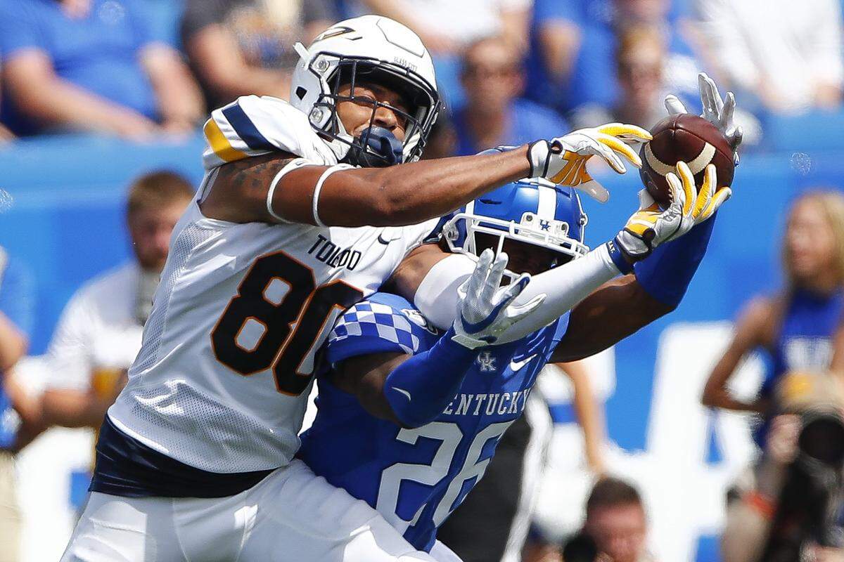 Kentucky cornerback Brandin Echols (26) leads the Wildcats with three pass breakups.