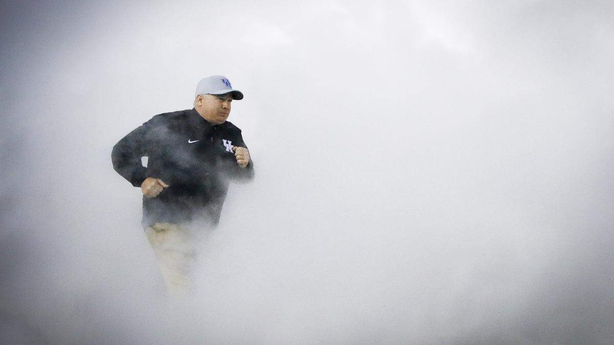 Navigating the coronavirus chaos will be Kentucky football’s task in 2020