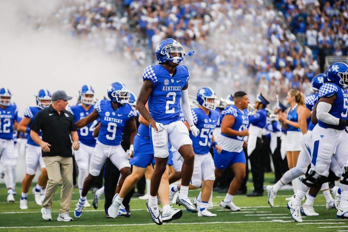 Kentucky true freshman wide receiver Barion Brown (2) has caught nine passes for 99 yards combined in his first three college games.
