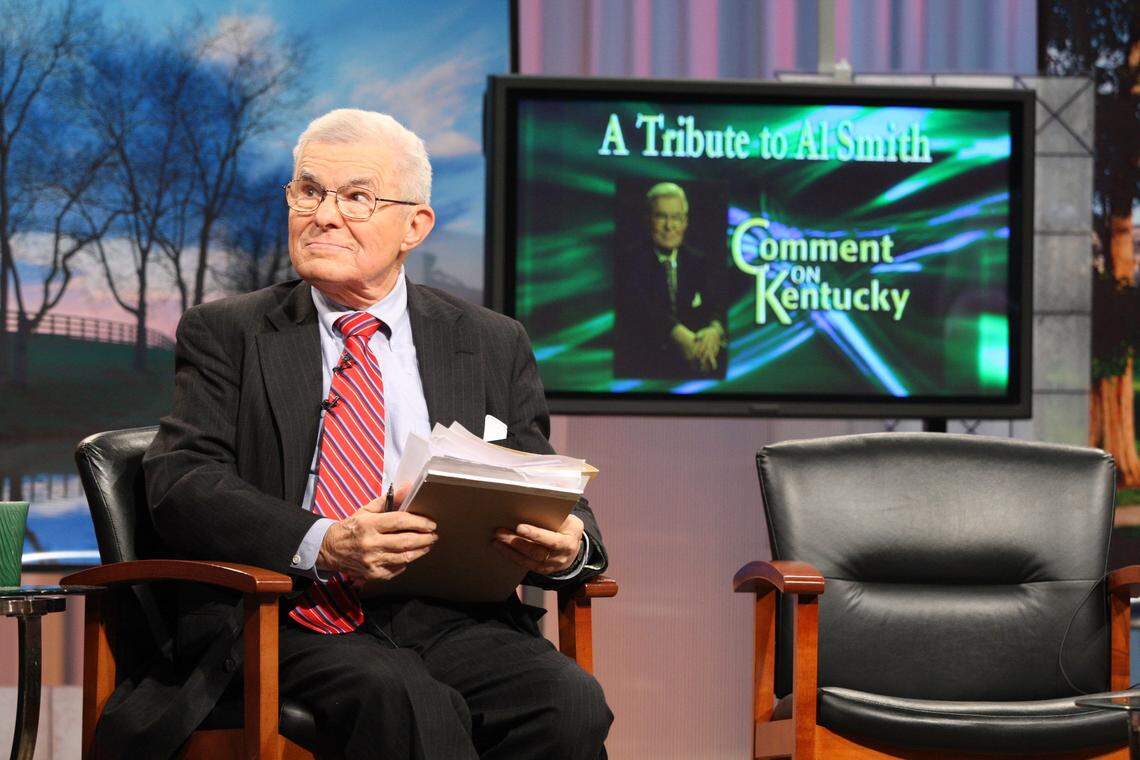 Al Smith before his final appearance as host of “Comment on Kentucky” at KET studios in Lexington in November 2007. Smith had hosted the show for more than three decades.