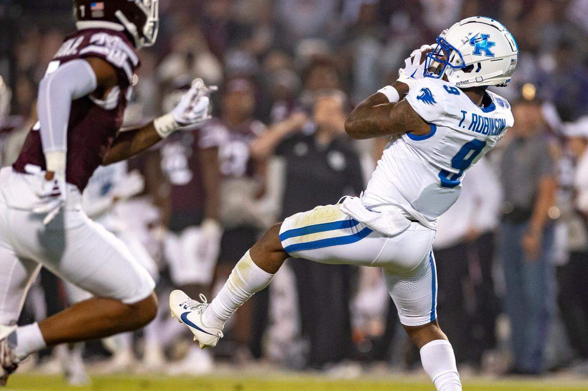 Kentucky wide receiver Tayvion Robinson (9) led the Wildcats with five catches for 91 yards at Mississippi State on Saturday night.