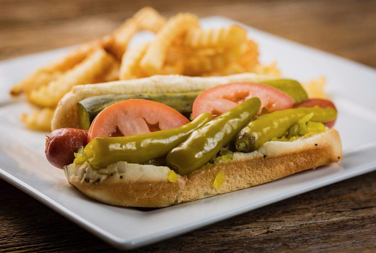 Rosati’s also offers Chicago-style hot dogs and sandwiches as well as pizza.