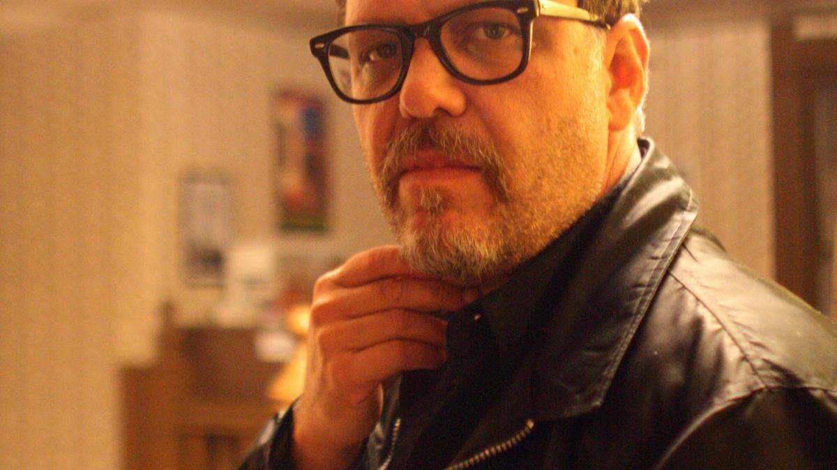Mic Harrison, whose new album is Still Wanna Fight, will perform Friday night at The Green Lantern with his band High Score.