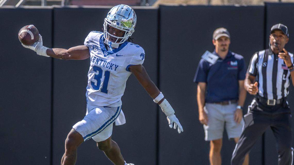 Defense is offering hope that ‘a lot of special things can happen’ for Kentucky football