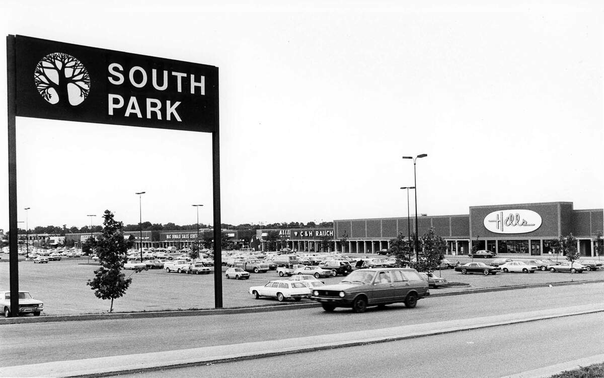 South Park Shopping Center, July 1979, at the intersection of Nicholasvile Rd. and New Circle Rd. in Lexington, Ky. At the far left of the shopping center is where Kroger was. Today it’s where Value City Furniture recently closed.