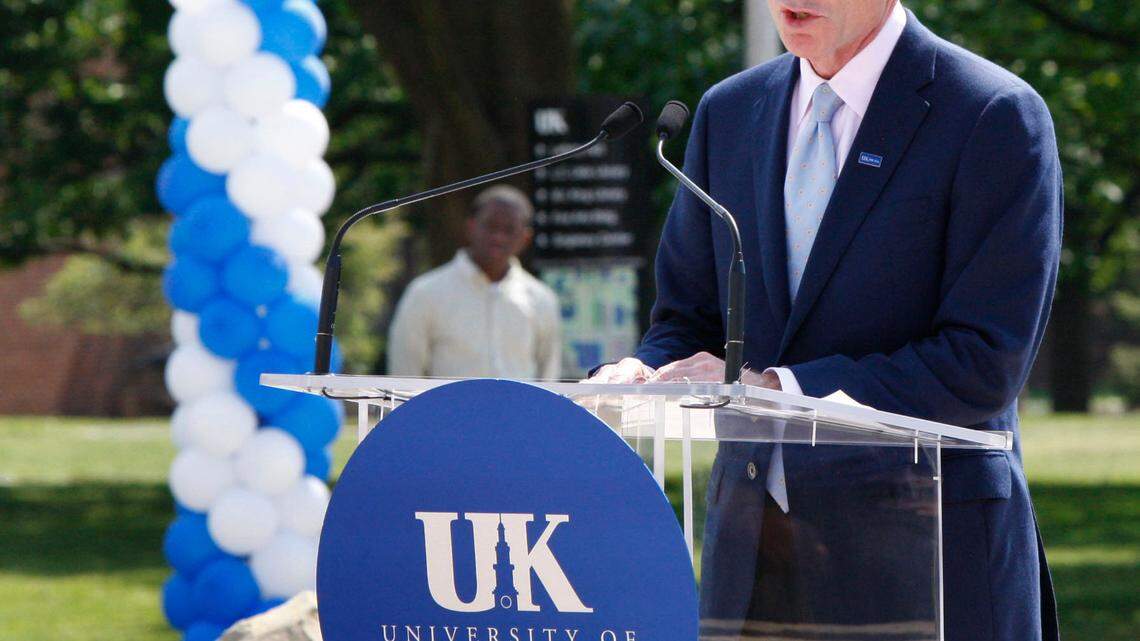 UK president Eli Capilouto spoke on Friday, April 20, 2012, at Wildcat Alumni Plaza. Photo by Laura Strange | Staff
