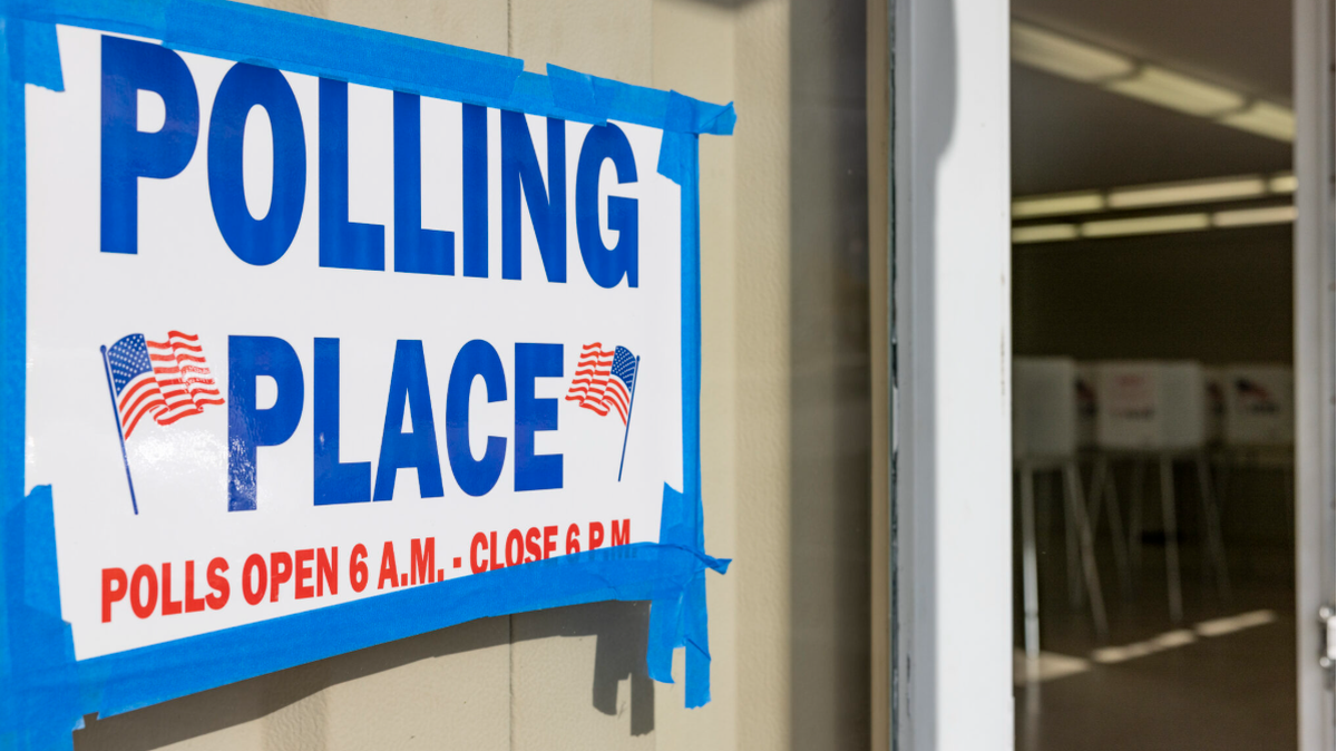 A polling place sign at the Richardsville Community Center in Warren County on Nov. 5, 2024.