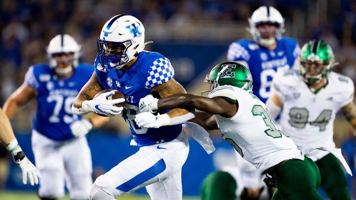 Yes, Kentucky will throw more to its tight ends this season