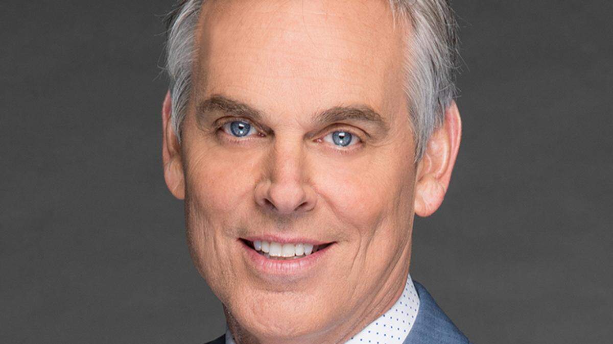 Colin Cowherd’s radio show “The Herd” will be broadcast in Lexington by WZNN-FM 96.1 beginning Tuesday.