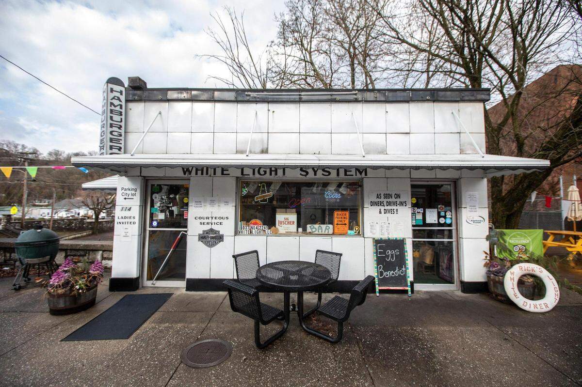 Rick’s White Light Diner at 114 Bridge St. in Frankfort, Ky., is for sale. Buyers want to be able to capitalize on bourbon tourism but the Frankfort Independent School District has been reluctant to allow it.
