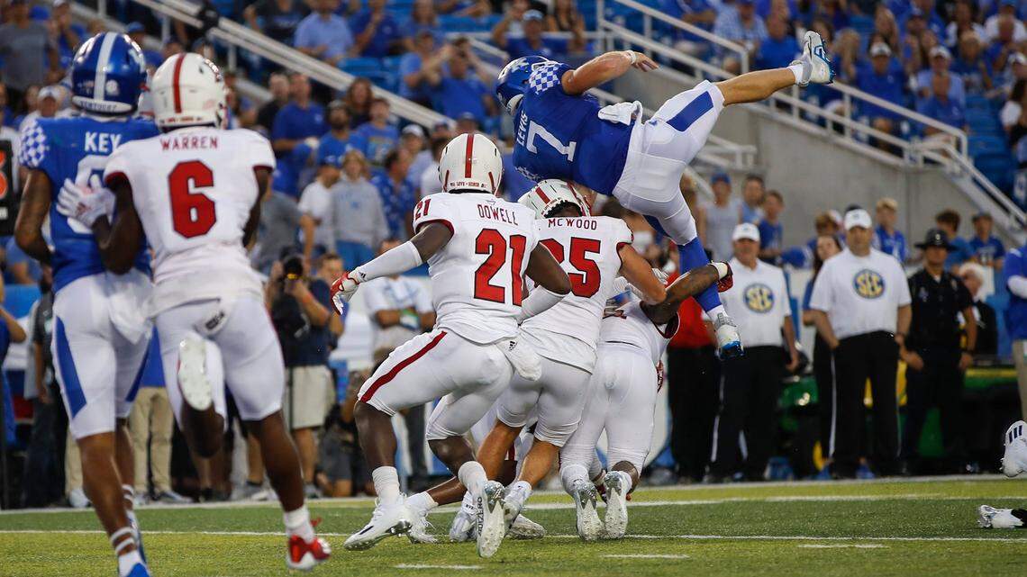 Showdown in the Swamp: Kentucky’s Will Levis vs. Florida’s Anthony Richardson