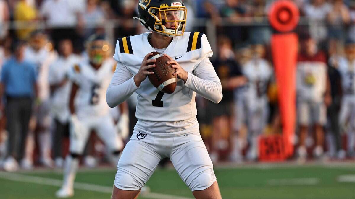 The 247Sports Composite ranks Matt Ponatoski as the No. 21 quarterback in the high school class of 2026. 